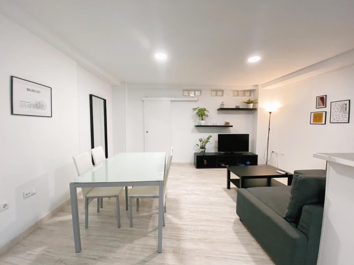 Gmc Turistics - Great Apartment For Groups & Families มาลากา ภายนอก รูปภาพ
