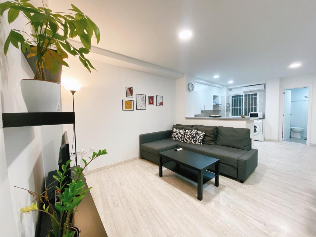 Gmc Turistics - Great Apartment For Groups & Families มาลากา ภายนอก รูปภาพ