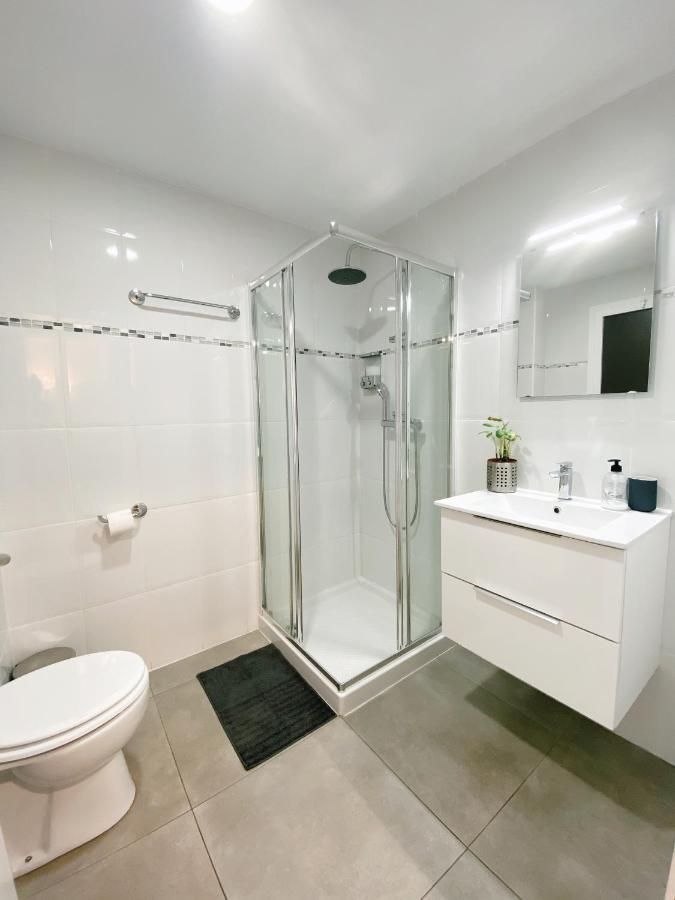 Gmc Turistics - Great Apartment For Groups & Families มาลากา ภายนอก รูปภาพ